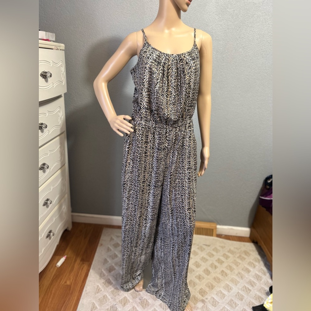 Studio Y jumpsuit size large